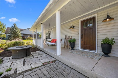 Tiny photo for 9N424 Tamara Drive, Elgin, IL 60124 (MLS # 12792978)