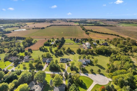 Tiny photo for 9N424 Tamara Drive, Elgin, IL 60124 (MLS # 12792978)