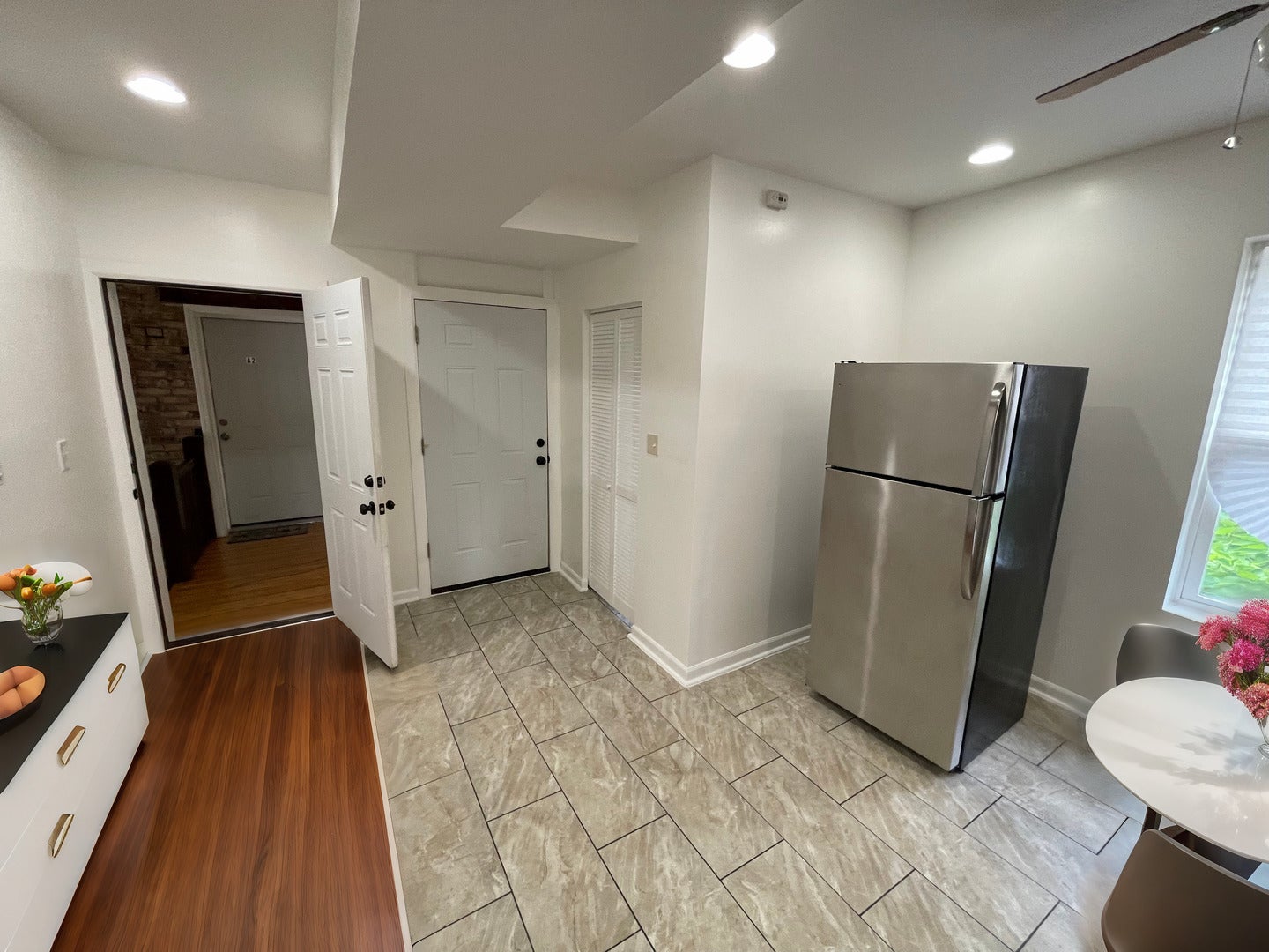 1320 W 57th Street 1