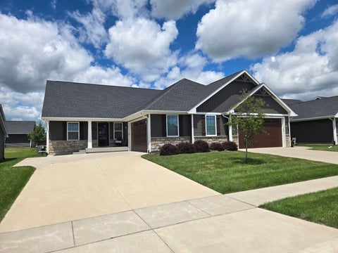 Photo of 3016 Charissas Place, Bettendorf, IA 52722 (MLS # 12728474)
