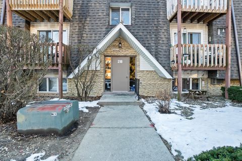 Tiny photo for 218 Madison Street #1C, Joliet, IL 60435 (MLS # 12534463)