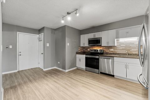 Tiny photo for 218 Madison Street #1C, Joliet, IL 60435 (MLS # 12534463)