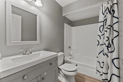 Tiny photo for 218 Madison Street #1C, Joliet, IL 60435 (MLS # 12534463)