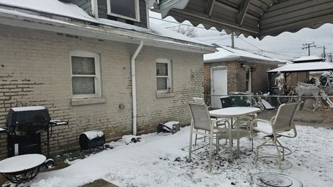 Tiny photo for 1632 Ridgeland Avenue, Berwyn, IL 60402 (MLS # 12595620)