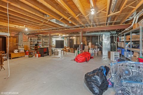 Tiny photo for 1724 Waverly Circle, St. Charles, IL 60174 (MLS # 12494681)