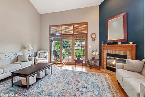 Tiny photo for 1724 Waverly Circle, St. Charles, IL 60174 (MLS # 12494681)