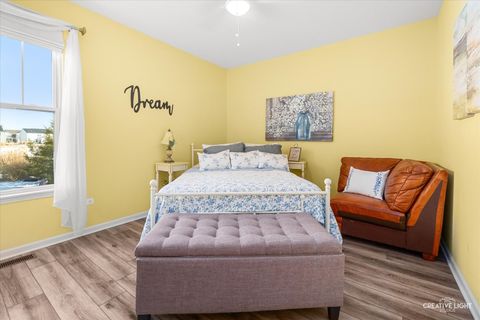 Tiny photo for 739 Juniper Street, Oswego, IL 60543 (MLS # 12551097)