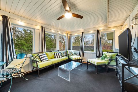 Tiny photo for 425 N Alfred Avenue, Elgin, IL 60123 (MLS # 12607347)