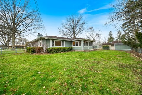 Tiny photo for 425 N Alfred Avenue, Elgin, IL 60123 (MLS # 12607347)