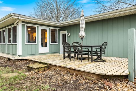 Tiny photo for 425 N Alfred Avenue, Elgin, IL 60123 (MLS # 12607347)