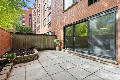 Tiny photo for 1115 S Plymouth Court #124, Chicago, IL 60605 (MLS # 12492795)