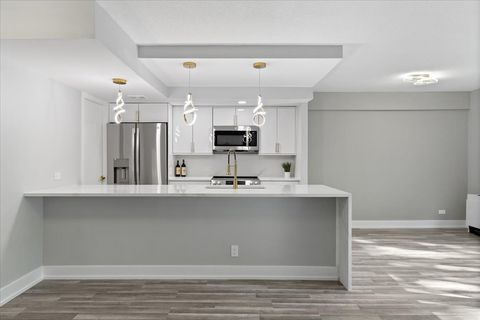 Tiny photo for 1115 S Plymouth Court #124, Chicago, IL 60605 (MLS # 12492795)