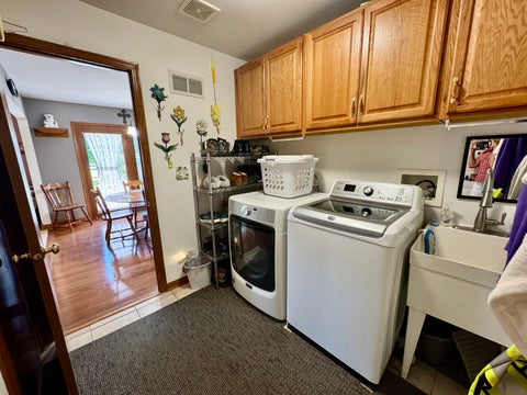 Tiny photo for 802 Arrowwood Drive, Oswego, IL 60543 (MLS # 12717077)