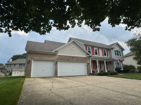 Tiny photo for 802 Arrowwood Drive, Oswego, IL 60543 (MLS # 12717077)