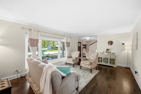Tiny photo for 459 Sussex Court, Buffalo Grove, IL 60089 (MLS # 12668976)