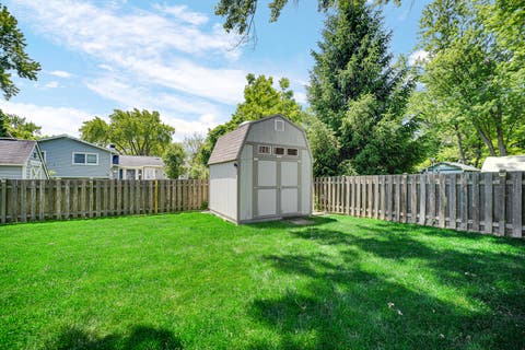 Tiny photo for 459 Sussex Court, Buffalo Grove, IL 60089 (MLS # 12668976)