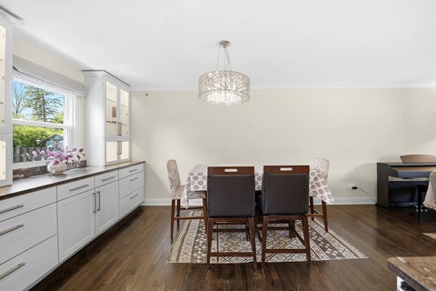 Tiny photo for 459 Sussex Court, Buffalo Grove, IL 60089 (MLS # 12668976)