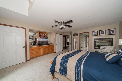 Tiny photo for 1016 Michael Lane, West Frankfort, IL 62896 (MLS # 12608934)
