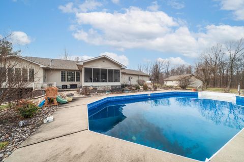 Tiny photo for 1016 Michael Lane, West Frankfort, IL 62896 (MLS # 12608934)
