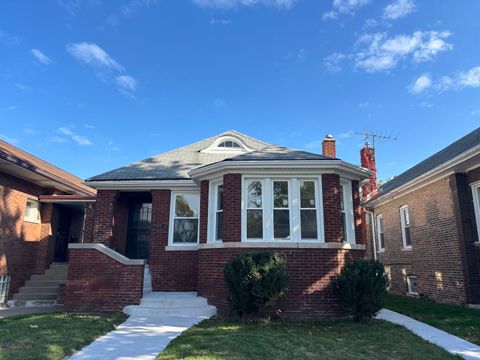 Tiny photo for 7745 S Luella Avenue, Chicago, IL 60649 (MLS # 12509277)