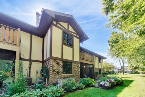 Tiny photo for 1456 N Elmhurst Road #101A, Mount Prospect, IL 60056 (MLS # 12741578)