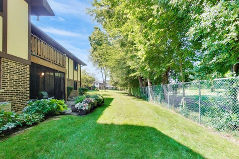 Tiny photo for 1456 N Elmhurst Road #101A, Mount Prospect, IL 60056 (MLS # 12741578)