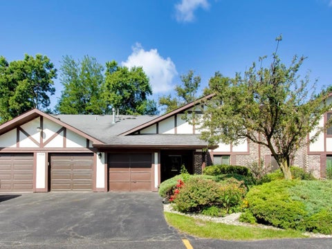 Tiny photo for 1456 N Elmhurst Road #101A, Mount Prospect, IL 60056 (MLS # 12741578)