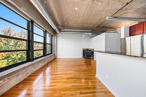 Tiny photo for 1001 W 15th Street #342, Chicago, IL 60608 (MLS # 12470888)