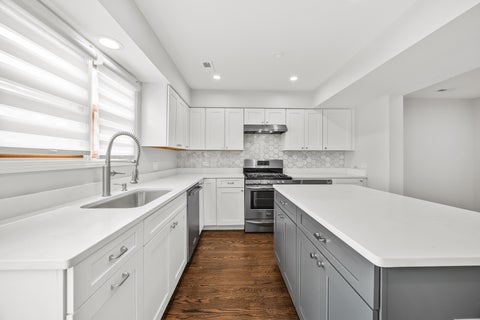 Tiny photo for 7718 Harvard Street, Forest Park, IL 60130 (MLS # 12705961)