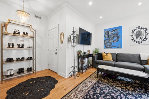 Tiny photo for 534.5 W Belmont Avenue #1N, Chicago, IL 60657 (MLS # 12725470)