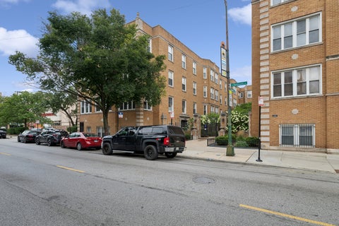 Tiny photo for 534.5 W Belmont Avenue #1N, Chicago, IL 60657 (MLS # 12725470)