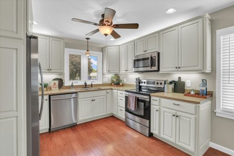 Tiny photo for 615 E Newkirk Street, Tuscola, IL 61953 (MLS # 12691230)