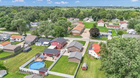 Tiny photo for 615 E Newkirk Street, Tuscola, IL 61953 (MLS # 12691230)