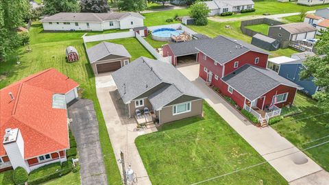 Tiny photo for 615 E Newkirk Street, Tuscola, IL 61953 (MLS # 12691230)