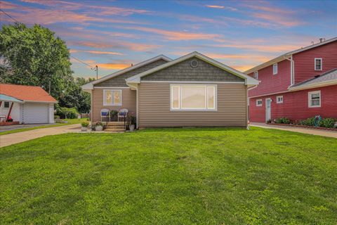 Tiny photo for 615 E Newkirk Street, Tuscola, IL 61953 (MLS # 12691230)