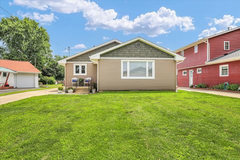 Tiny photo for 615 E Newkirk Street, Tuscola, IL 61953 (MLS # 12691230)