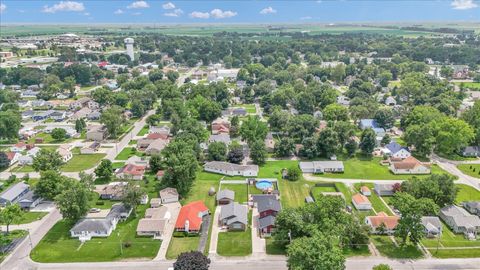 Tiny photo for 615 E Newkirk Street, Tuscola, IL 61953 (MLS # 12691230)