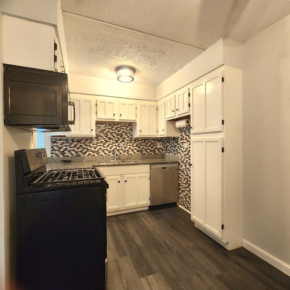 575 Fairway View Drive 1F