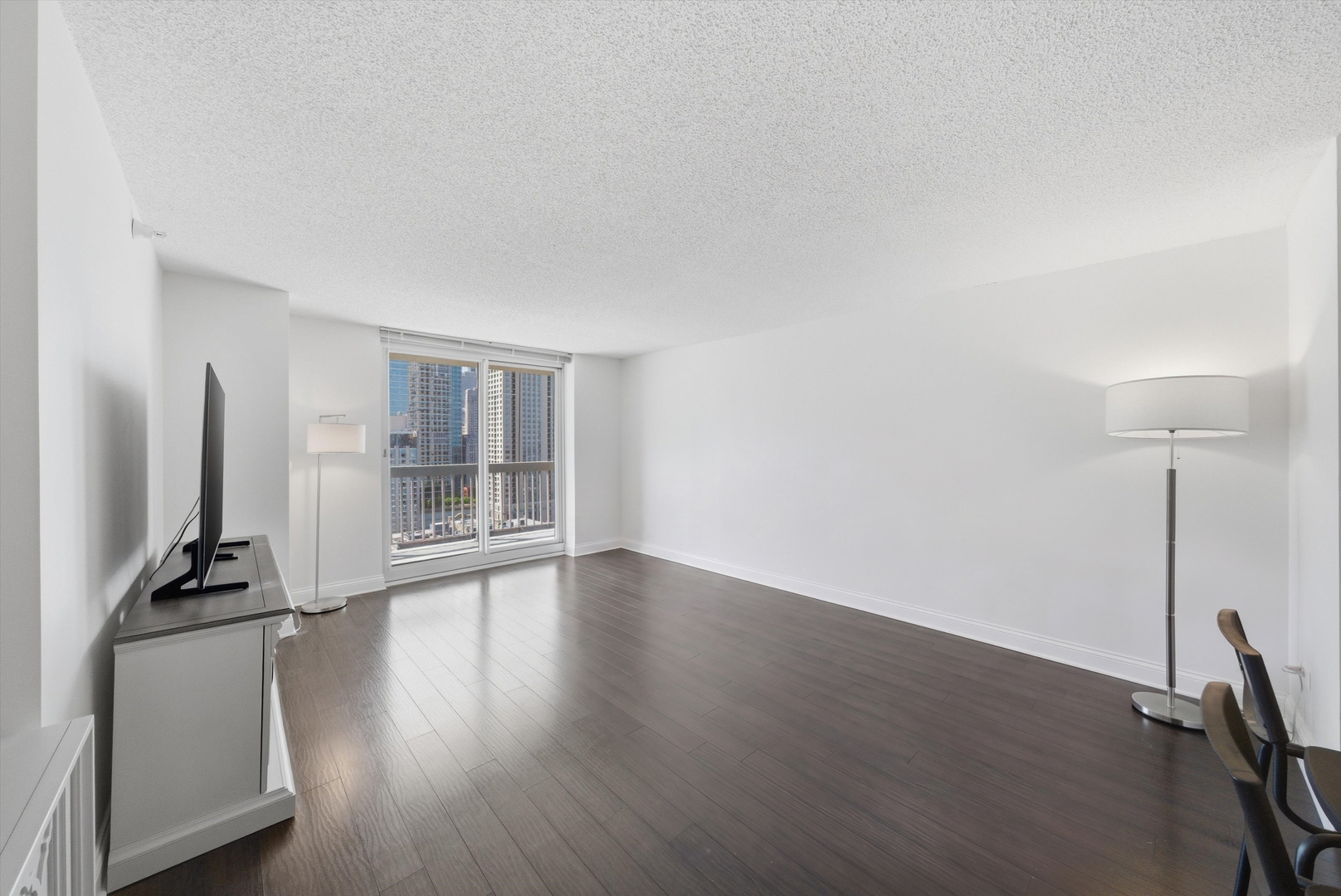 545 N Dearborn Street 2709