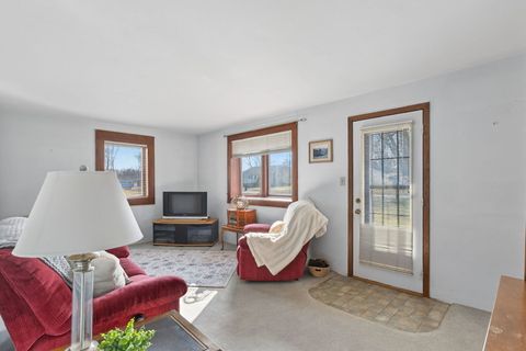 Tiny photo for 3818 15th Street C, Moline, IL 61265 (MLS # 12586990)