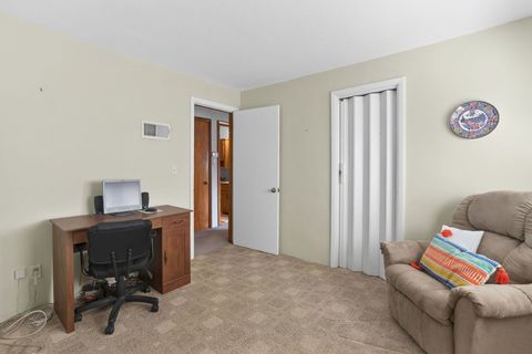 Tiny photo for 3818 15th Street C, Moline, IL 61265 (MLS # 12586990)