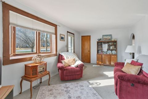 Tiny photo for 3818 15th Street C, Moline, IL 61265 (MLS # 12586990)