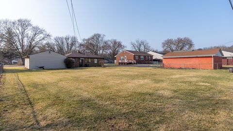 Tiny photo for 3818 15th Street C, Moline, IL 61265 (MLS # 12586990)