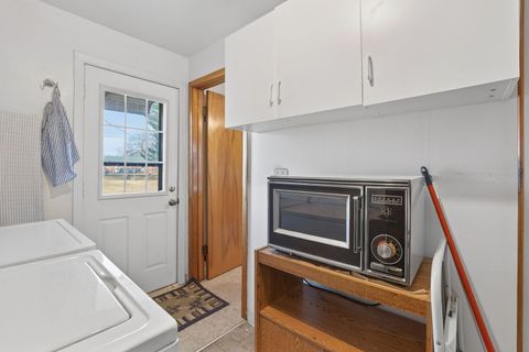 Tiny photo for 3818 15th Street C, Moline, IL 61265 (MLS # 12586990)