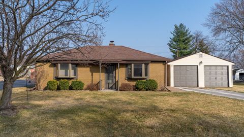 Photo of 3818 15th Street C, Moline, IL 61265 (MLS # 12586990)