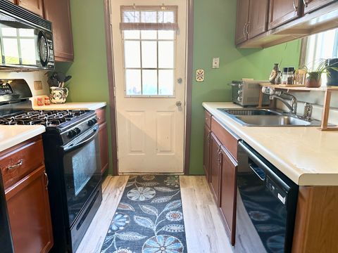 Tiny photo for 3316 Greenwich Lane, Island Lake, IL 60042 (MLS # 12520862)