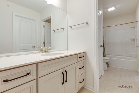 Tiny photo for 546 Council Circle, Vernon Hills, IL 60061 (MLS # 12631297)