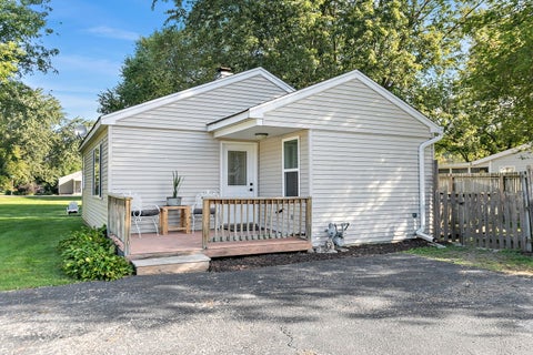 Tiny photo for 710 W Pheasant Trail, McHenry, IL 60051 (MLS # 12763622)