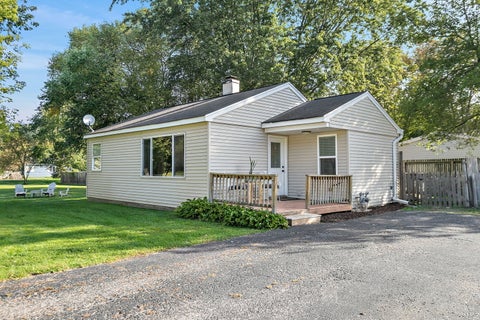 Tiny photo for 710 W Pheasant Trail, McHenry, IL 60051 (MLS # 12763622)