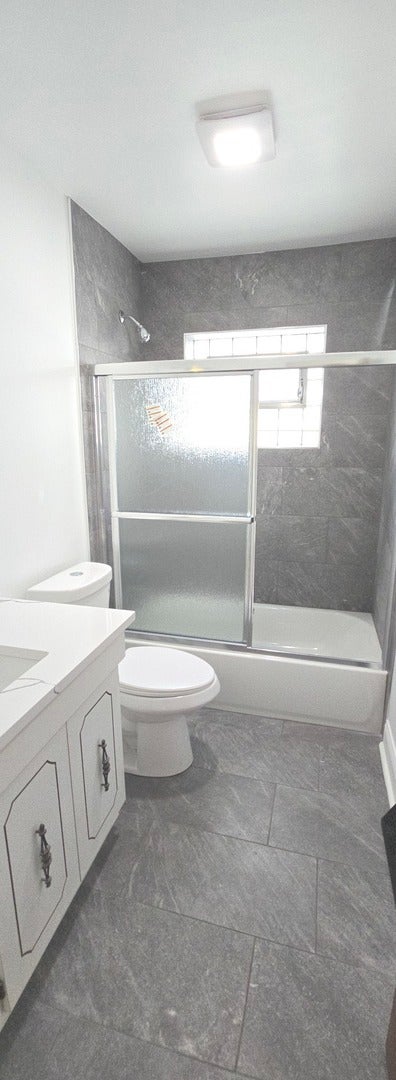 Tiny photo for 7805 S Reilly Terrace, Chicago, IL 60652 (MLS # 12673367)